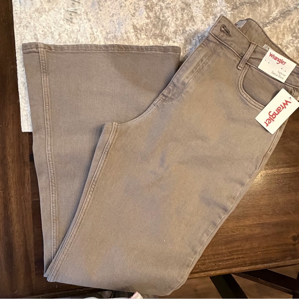 Wrangler Women's Tan Straight Leg Jeans